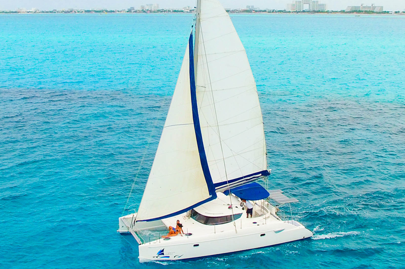 40' Malube Catamaran Cabo Rental, Yacht Charter